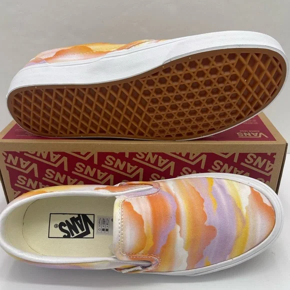 Vans WMNS Classic Slip-On
Festival Dream Multi Sneakers 
VN000BVZCYJ - Picture 7 of 16